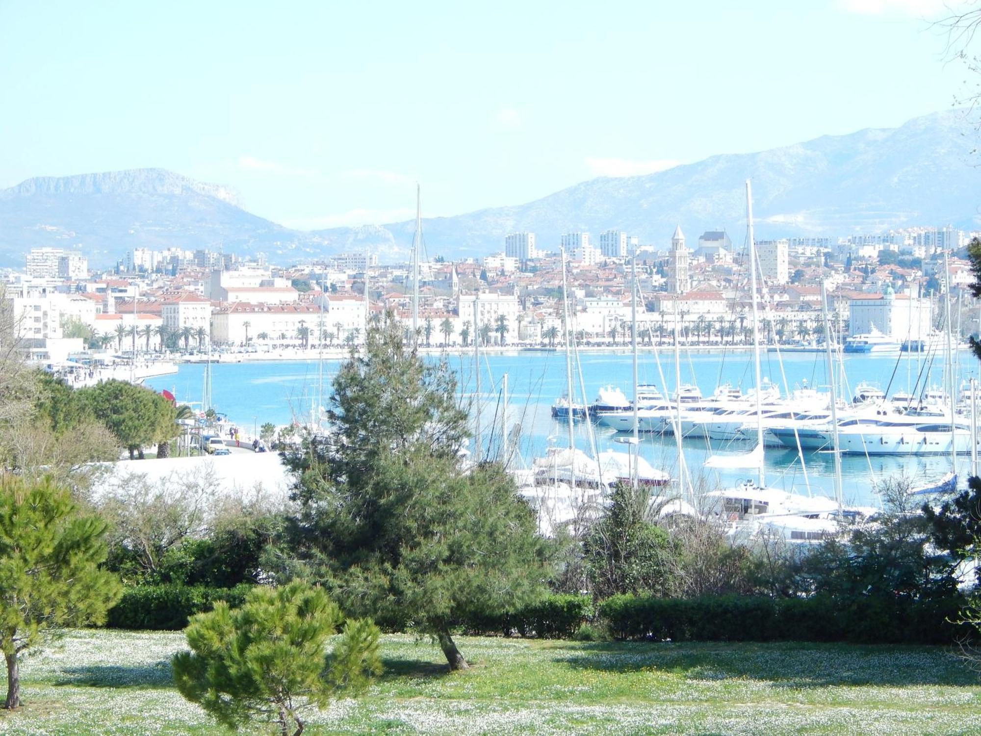 Center Leilighet